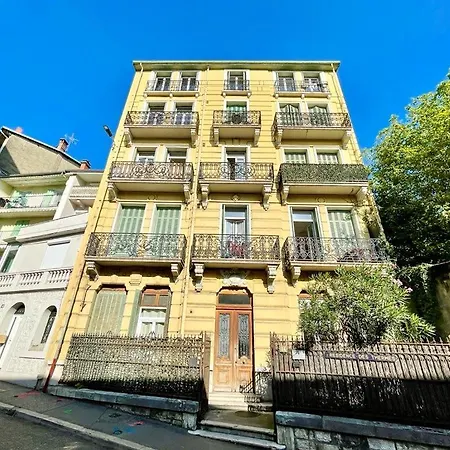 Centre Avec Ascenseur 3min Des Thermes *