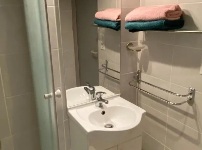 Centre Avec Ascenseur 3min Des Thermes *